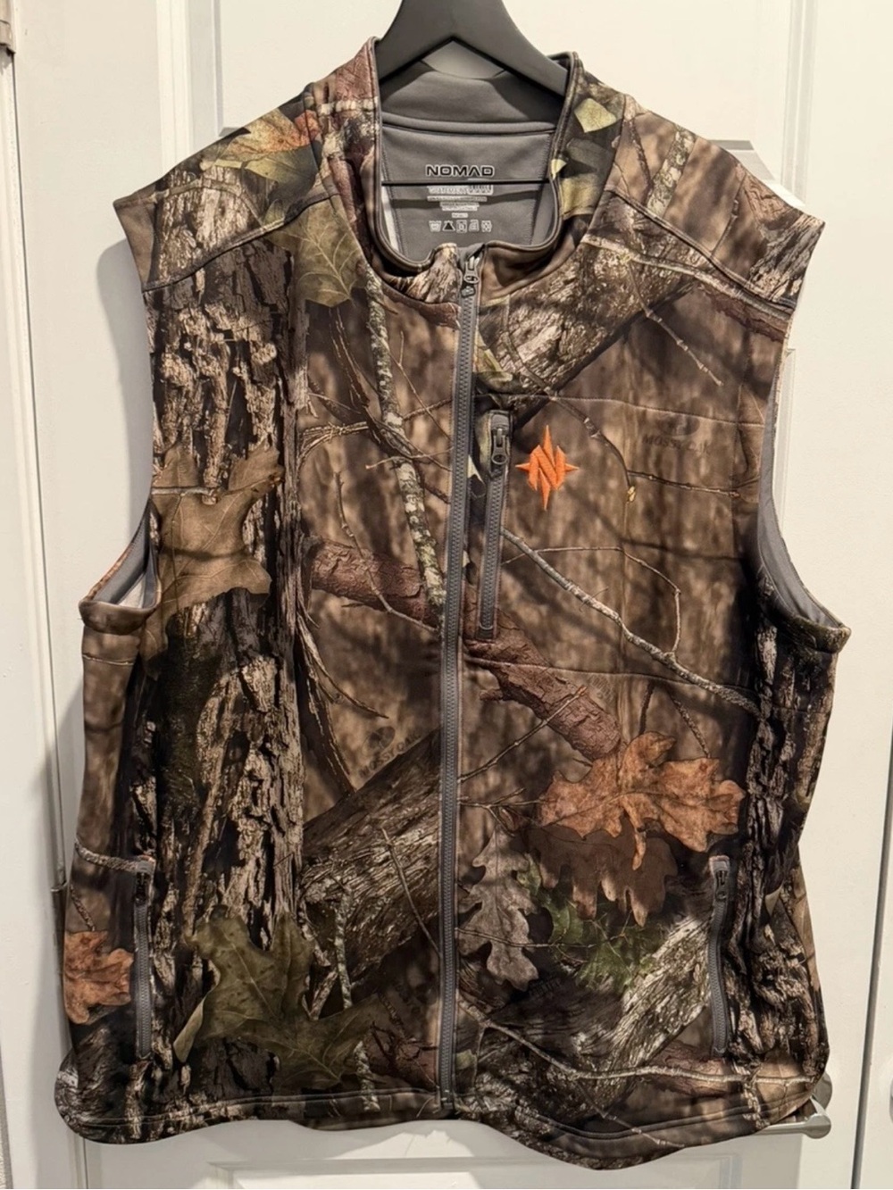 Nomad Mossy Oak Camo Sleeveless Zip Men’s Size 3XL Hunting Vest, NICE!!!